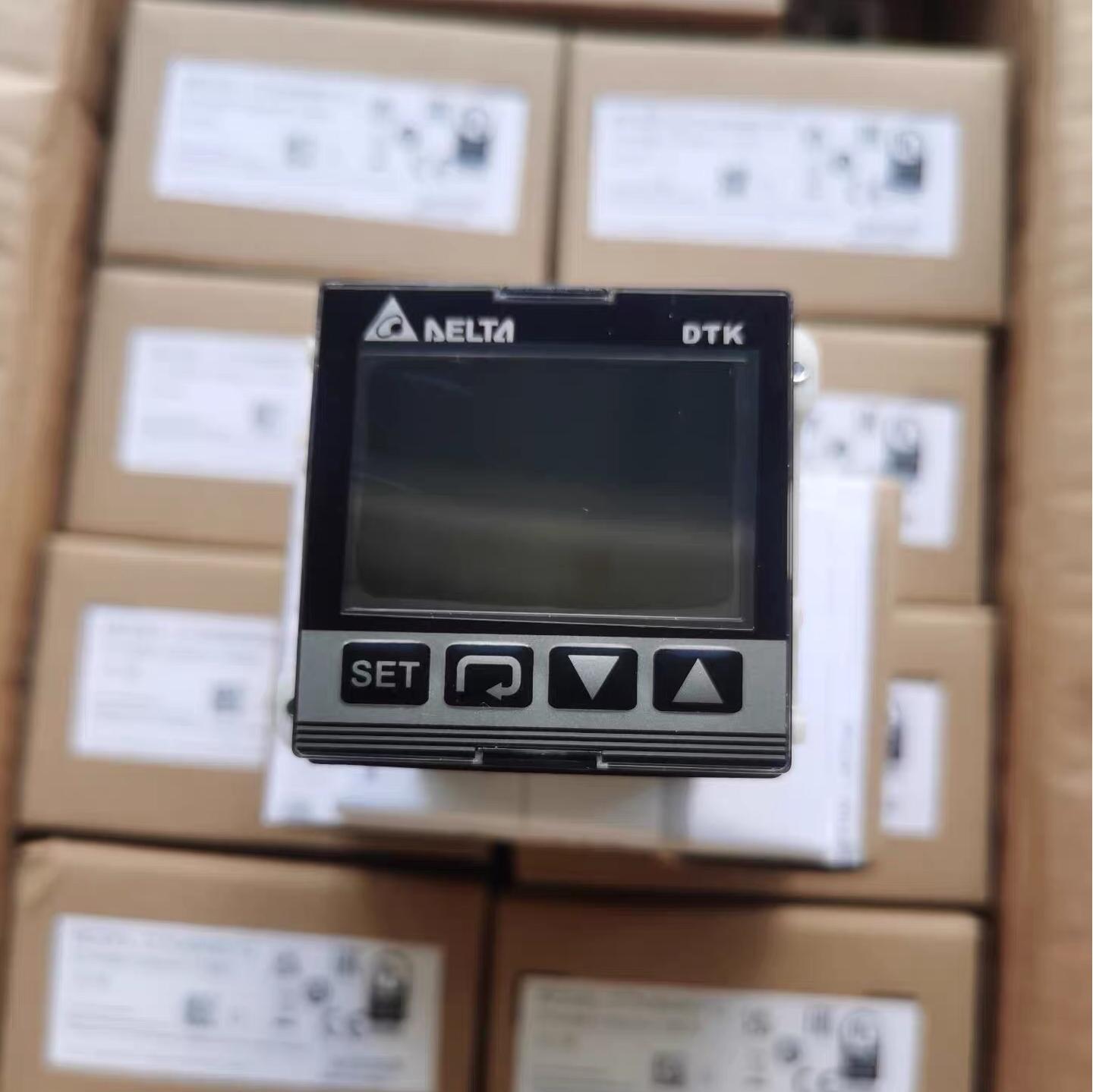 Delta DT Series DTK Temperature Controller - Image 4
