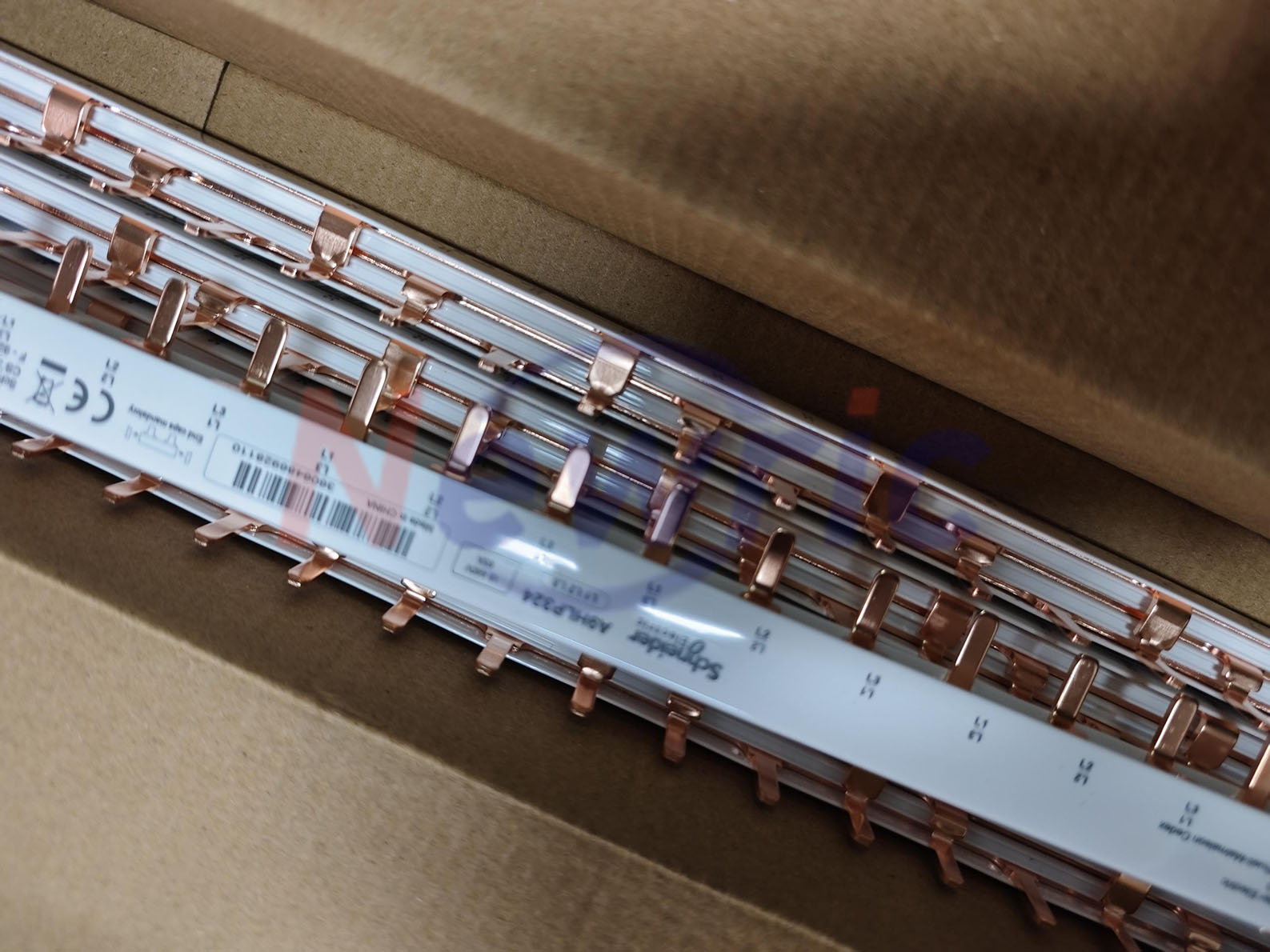 Schneider Electric Acti 9 comb busbar 1P 2P 3P 4P 1P+N - Image 3